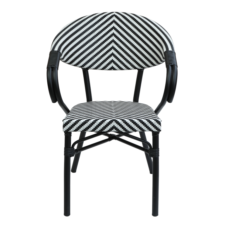 Πολυθρόνα Isaia pakoworld στοιβαζόμενη μαύρο αλουμίνιο-ασπρόμαυρο textilene 57x57x83εκ