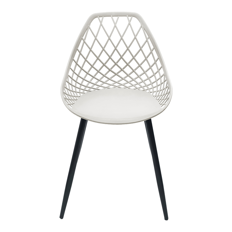 Suan pakoworld pp chair in white shade and black metal leg 56x49x82cm